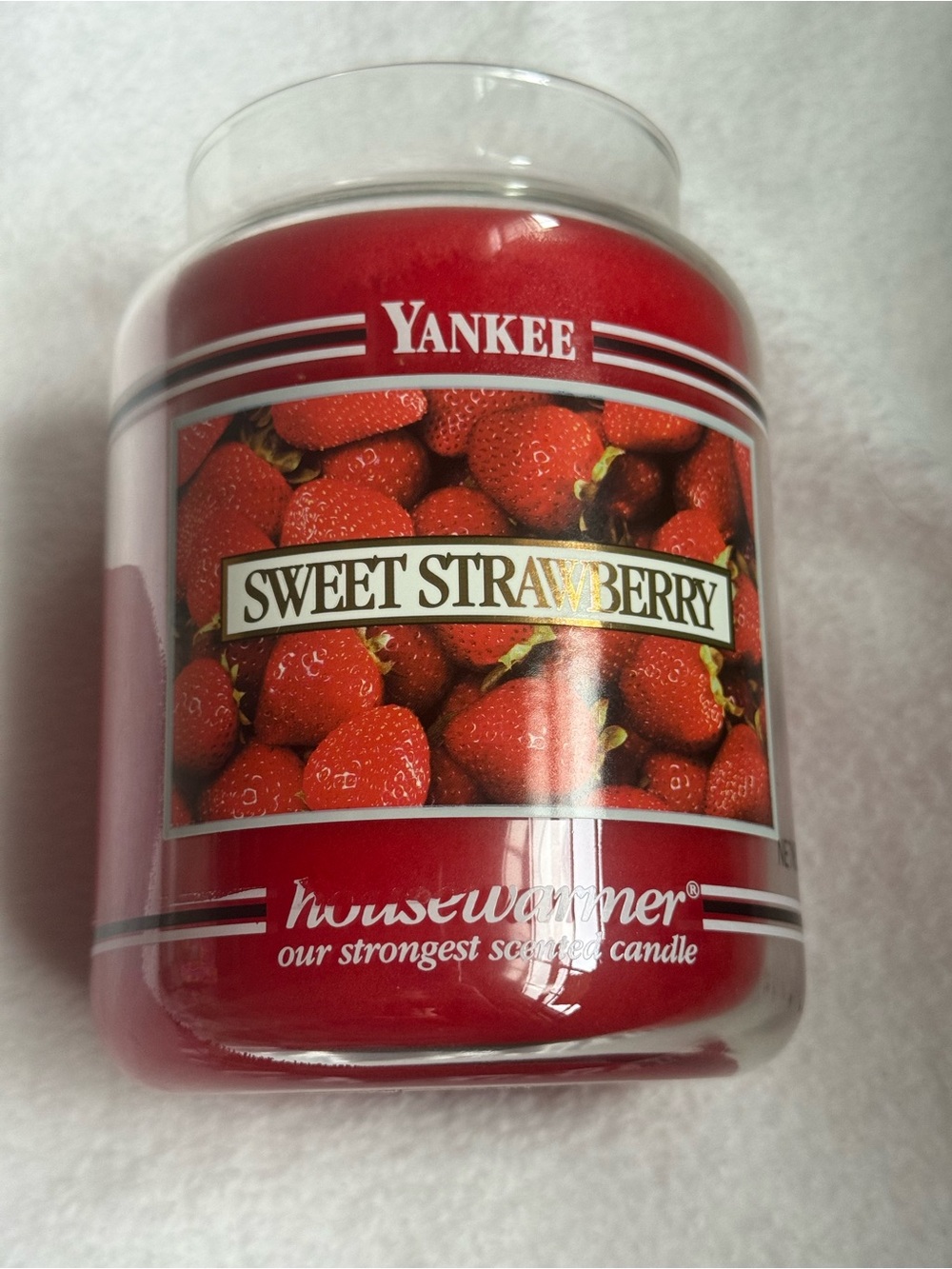 Yankee Candle SWEET STRAWBERRY Large Jar 22 Oz Red Housewarmer Wax Fruit used